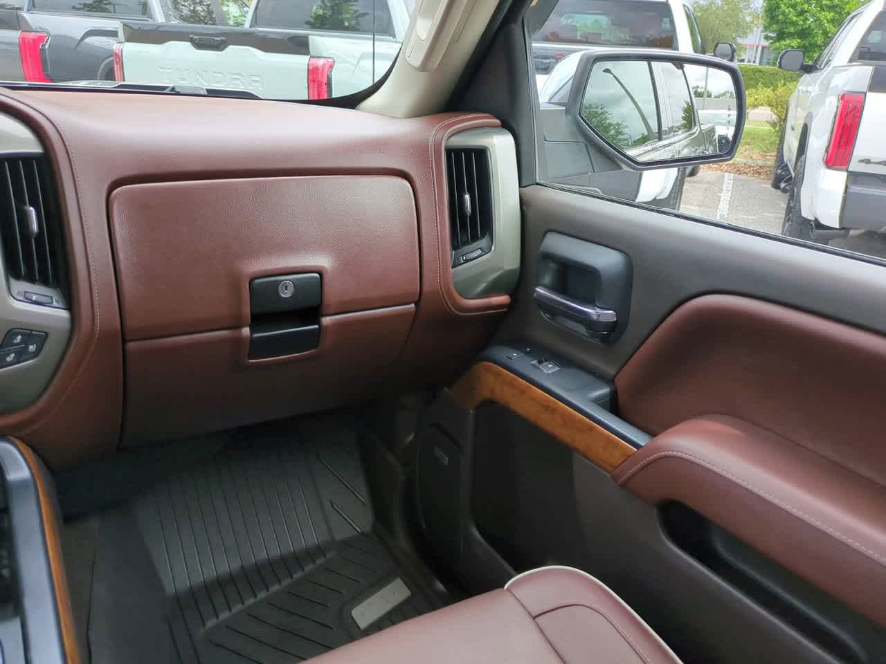 Used 2017 Chevrolet Silverado 1500 High Country RWD image 16