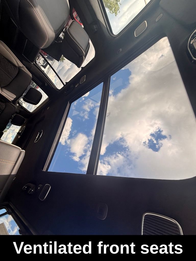 New 2026 Jeep Grand Wagoneer Summit AWD/4WD image 34