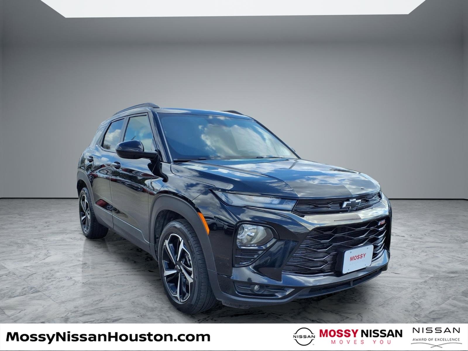 Used 2022 Chevrolet TrailBlazer RS w/ Technology Package image 1