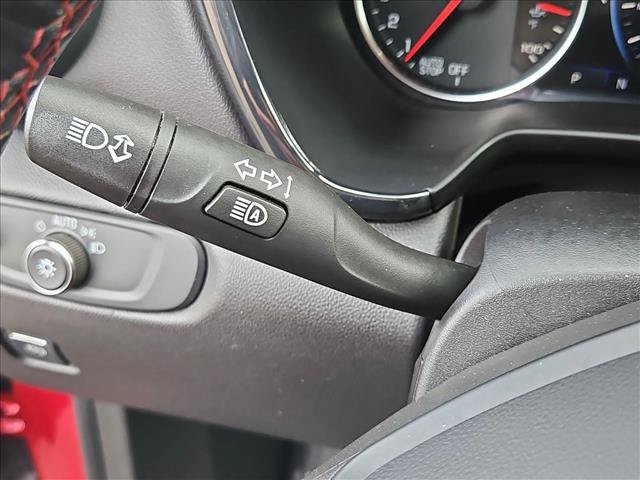 Used 2022 Chevrolet Blazer RS w/ Enhanced Convenience Package FWD image 16