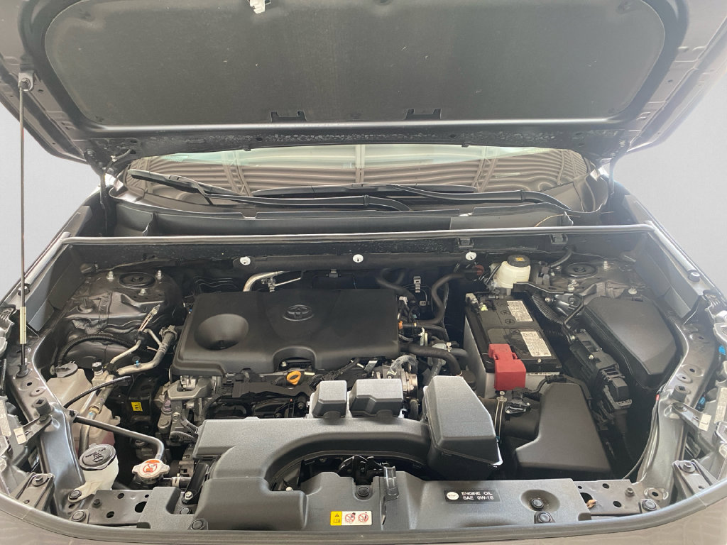 Used 2025 Toyota RAV4 XLE FWD image 28