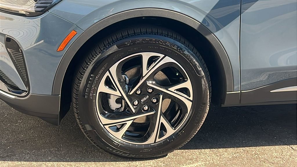 New 2026 Lincoln Nautilus Premier w/ Equipment Group 102A image 6