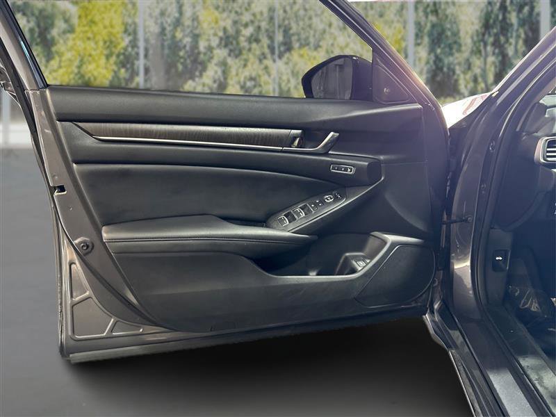 Used 2019 Honda Accord EX-L image 18