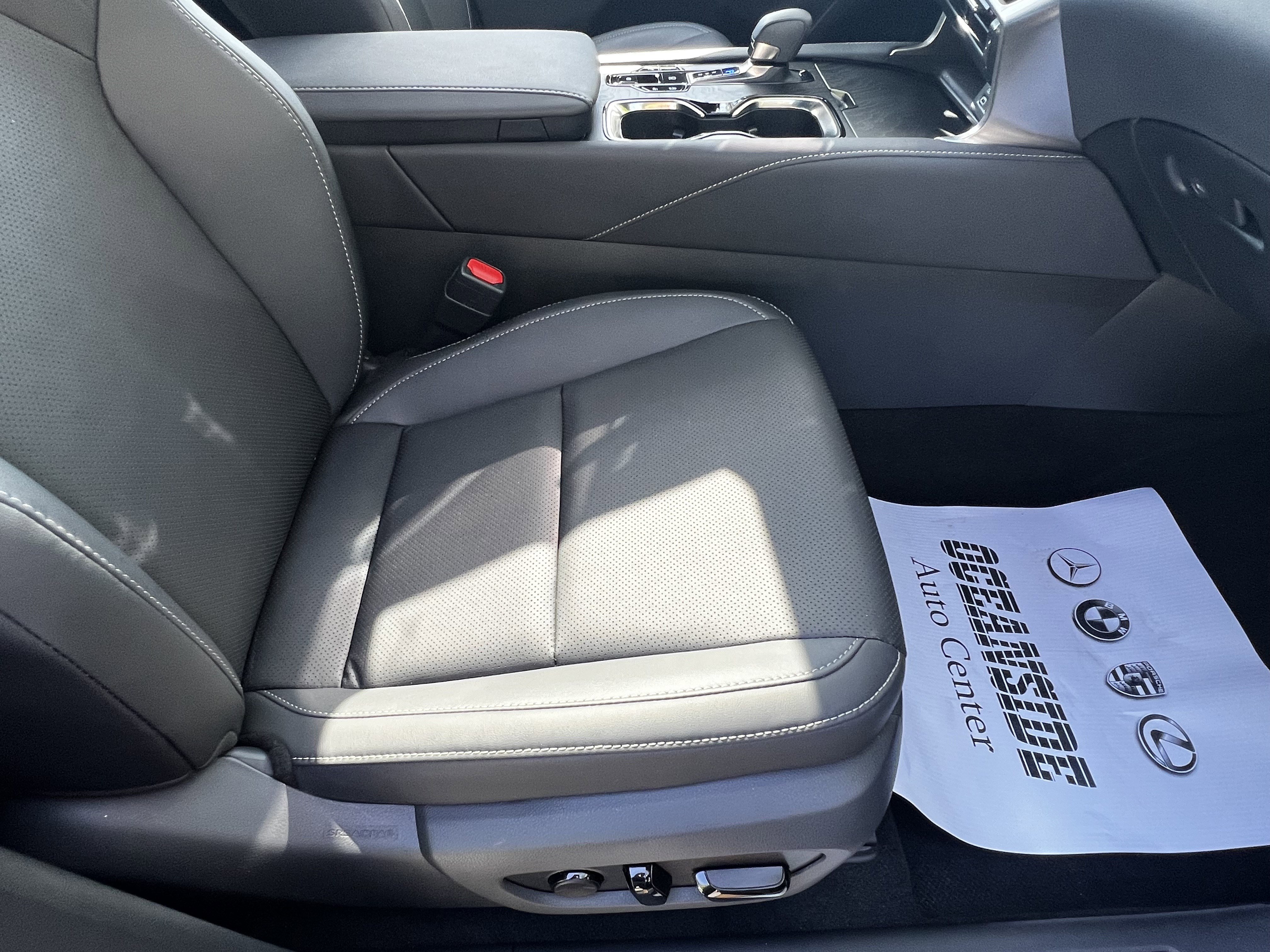 Used 2024 Lexus RX 350 Premium w/ Cold Area Package AWD/4WD image 44