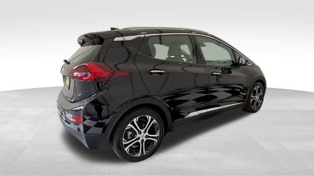 Used 2017 Chevrolet Bolt Premier w/ Driver Confidence II Package FWD image 5
