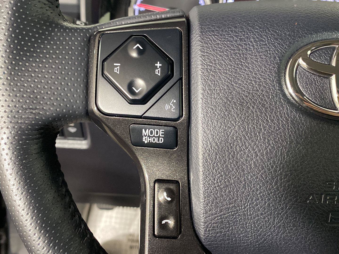 Used 2024 Toyota 4Runner TRD Off-Road Premium w/ Moonroof Package AWD/4WD image 12