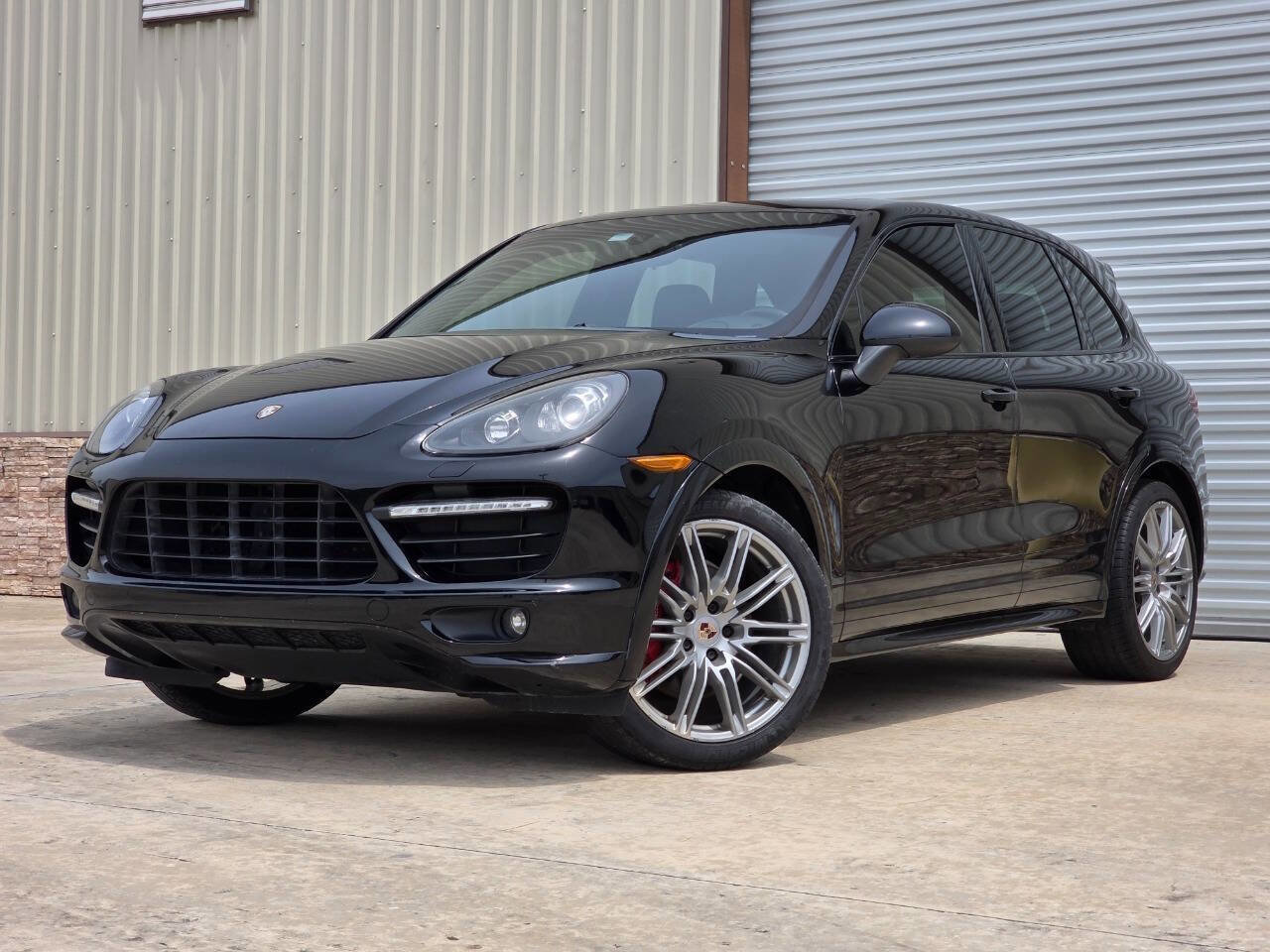 Used 2014 Porsche Cayenne GTS AWD/4WD image 1