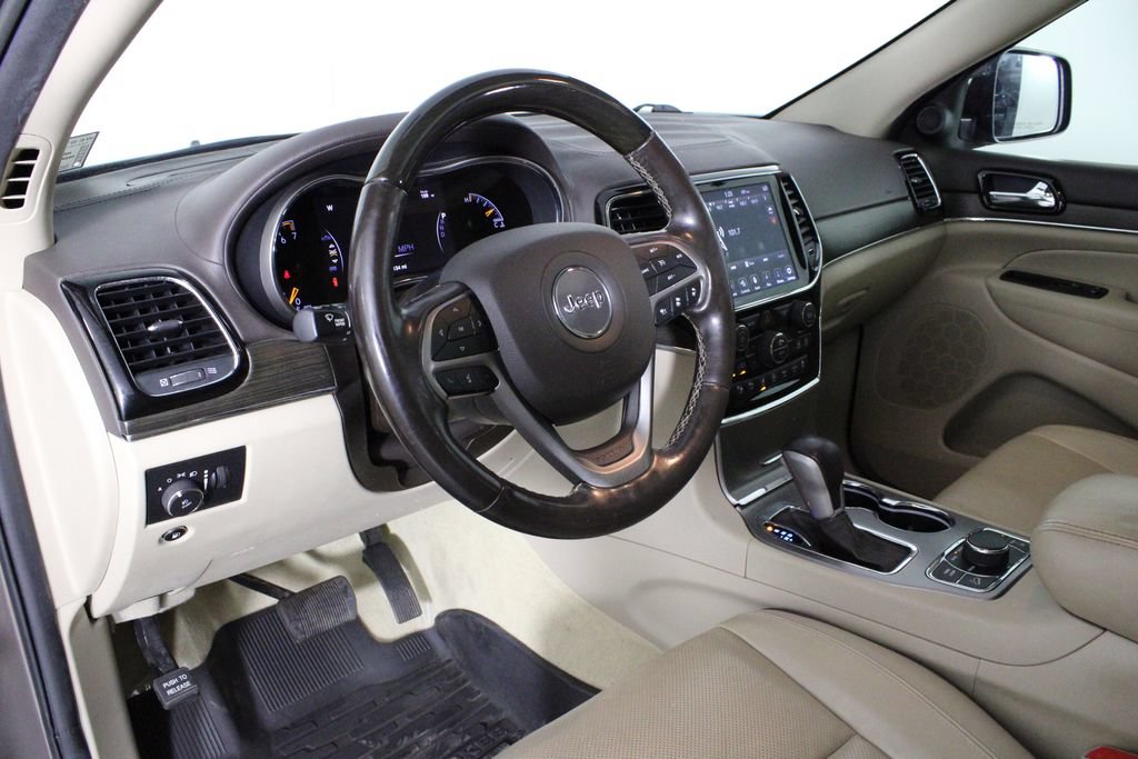 Used 2021 Jeep Grand Cherokee Overland AWD/4WD image 28