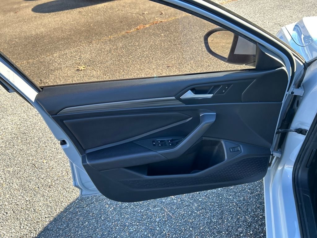 Used 2019 Volkswagen Jetta SEL image 12