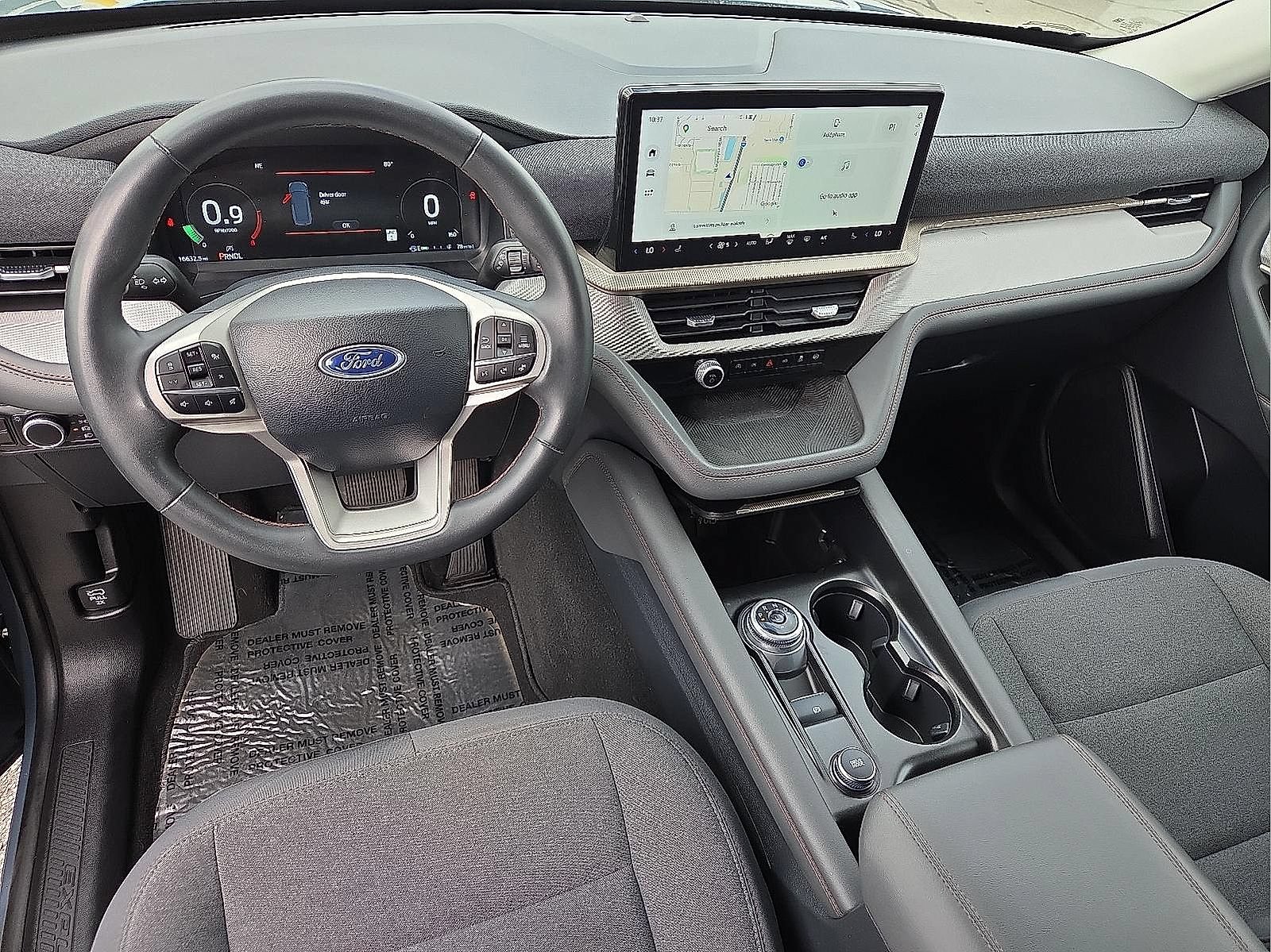 Used 2025 Ford Explorer Active AWD/4WD image 6