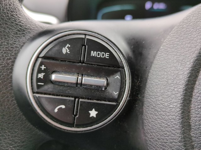 Used 2023 Kia Soul LX FWD image 11