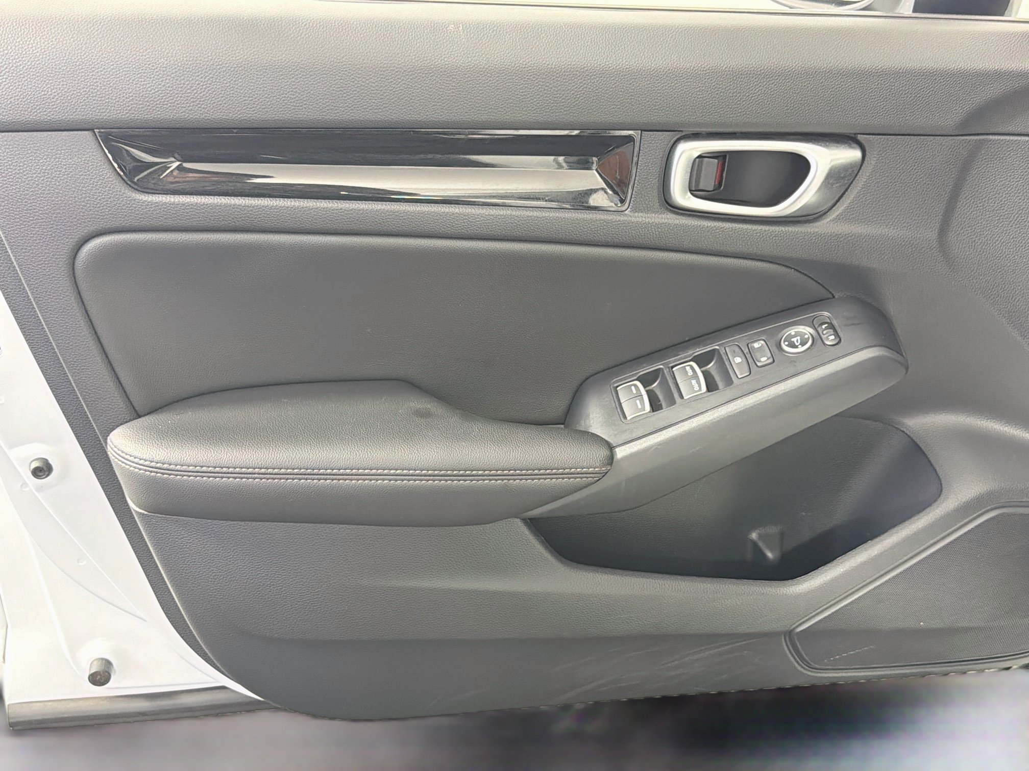 Used 2024 Honda Civic EX-L image 15