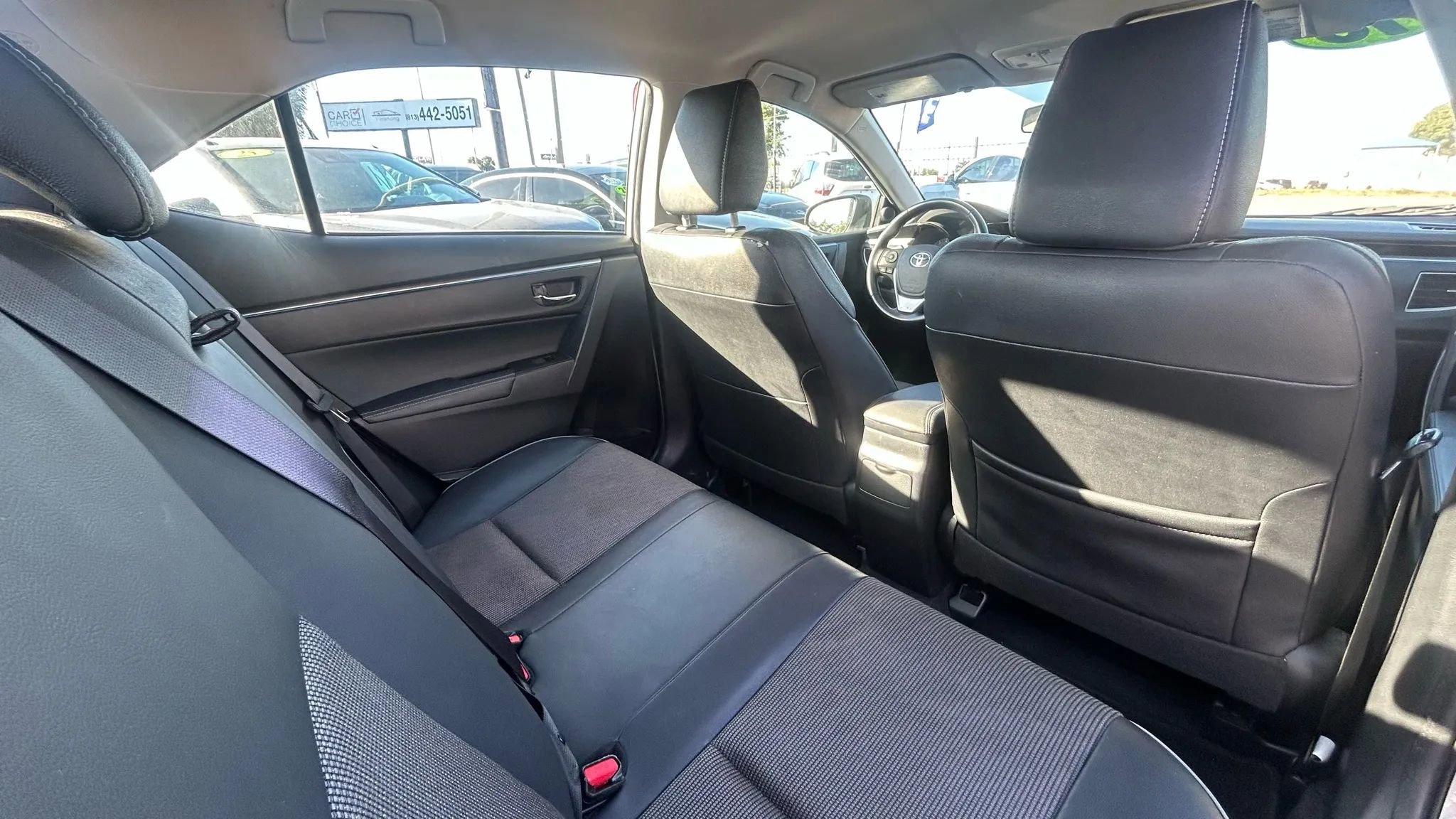 Used 2016 Toyota Corolla S Premium image 11