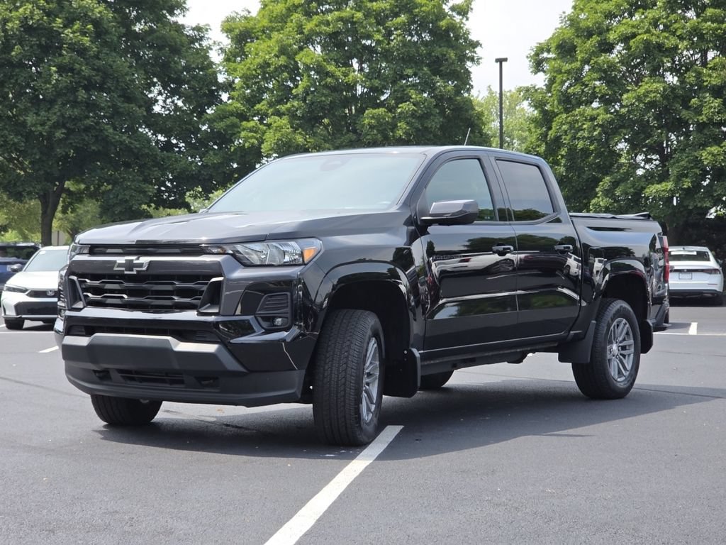 Used 2023 Chevrolet Colorado LT w/ LT Convenience Package II AWD/4WD image 19