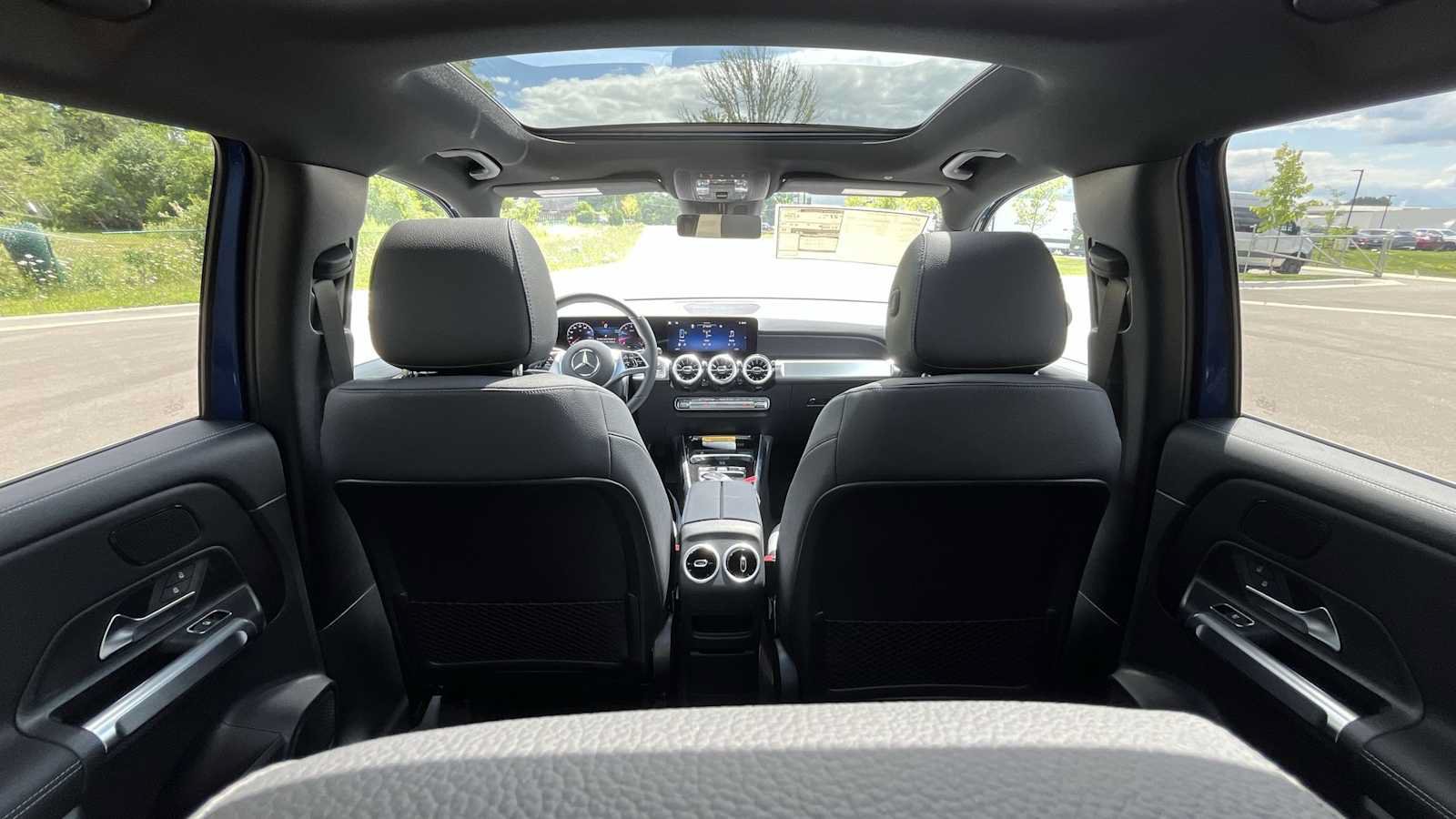 New 2026 Mercedes-Benz GLB 250 4MATIC image 13