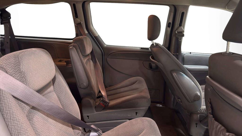Used 2006 Dodge Grand Caravan SXT FWD image 17
