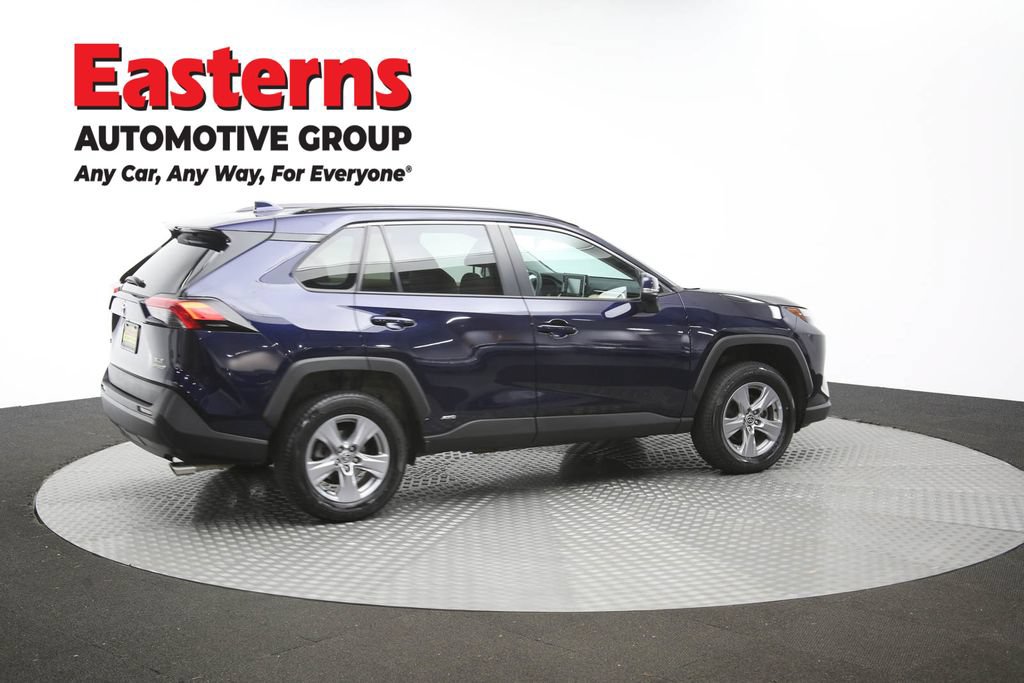 Used 2022 Toyota RAV4 XLE AWD/4WD image 47