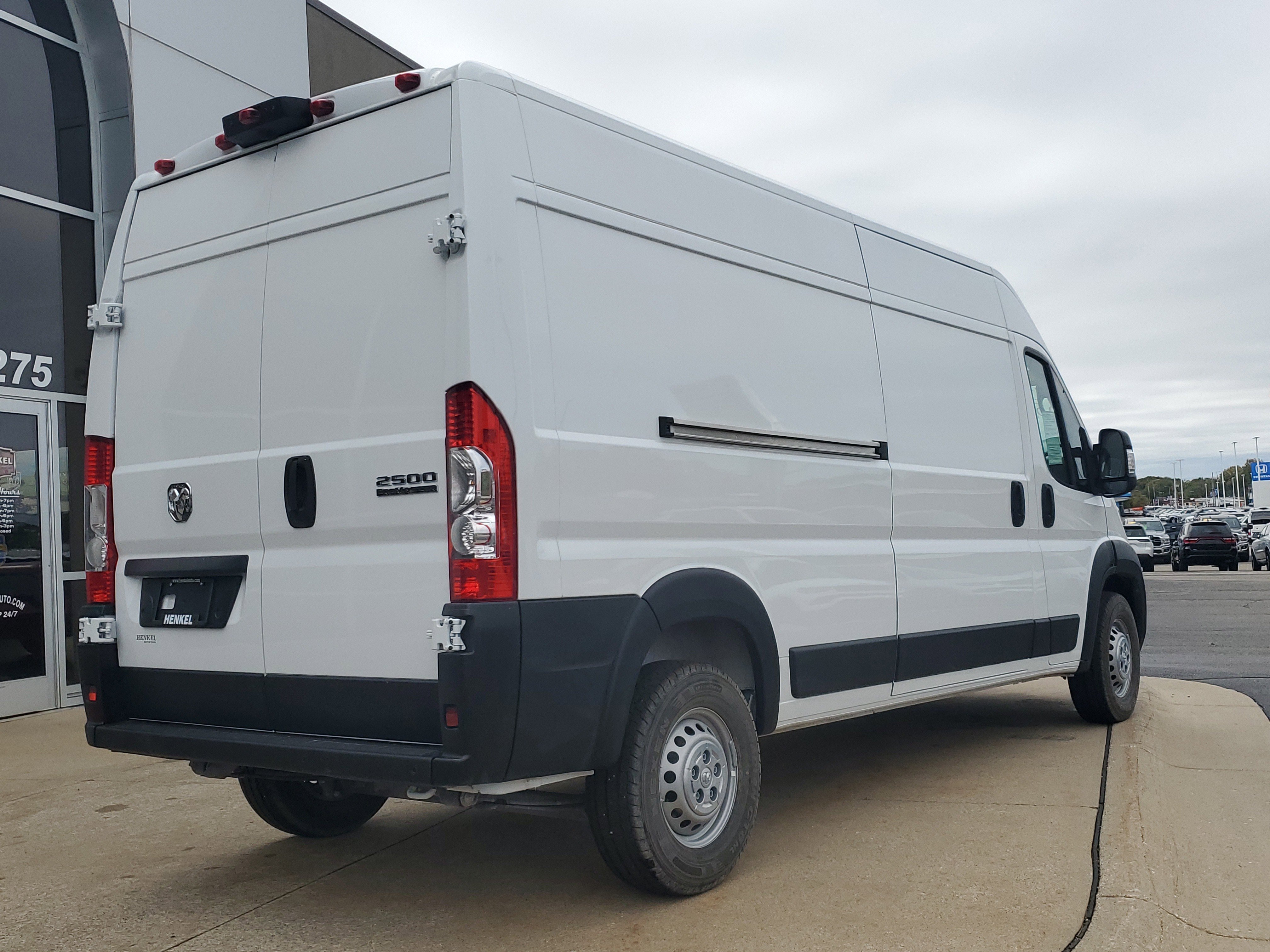 Used 2025 RAM ProMaster 2500 w/ Safety Group image 4