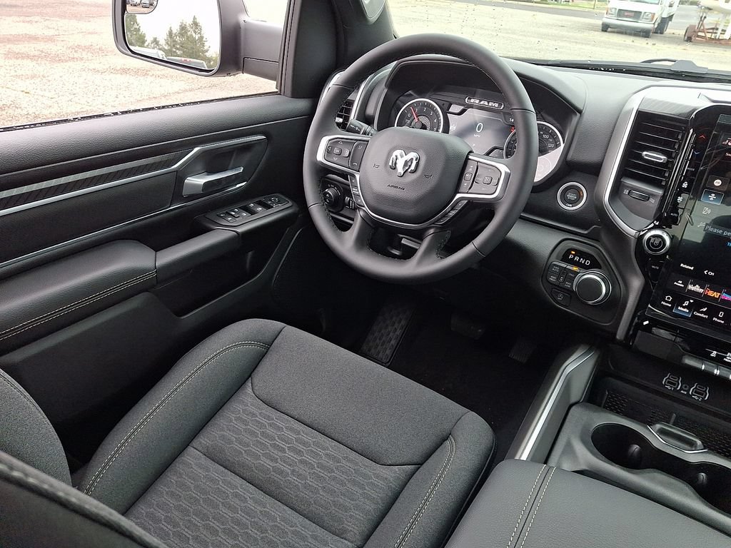 New 2026 RAM 1500 Big Horn AWD/4WD image 10