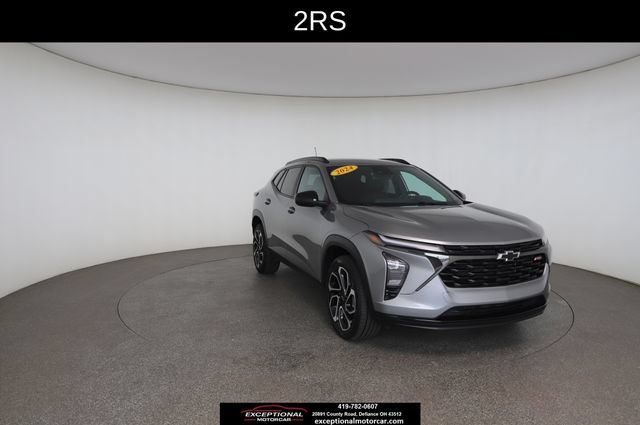 Used 2024 Chevrolet Trax RS w/ Driver Confidence Package FWD image 29