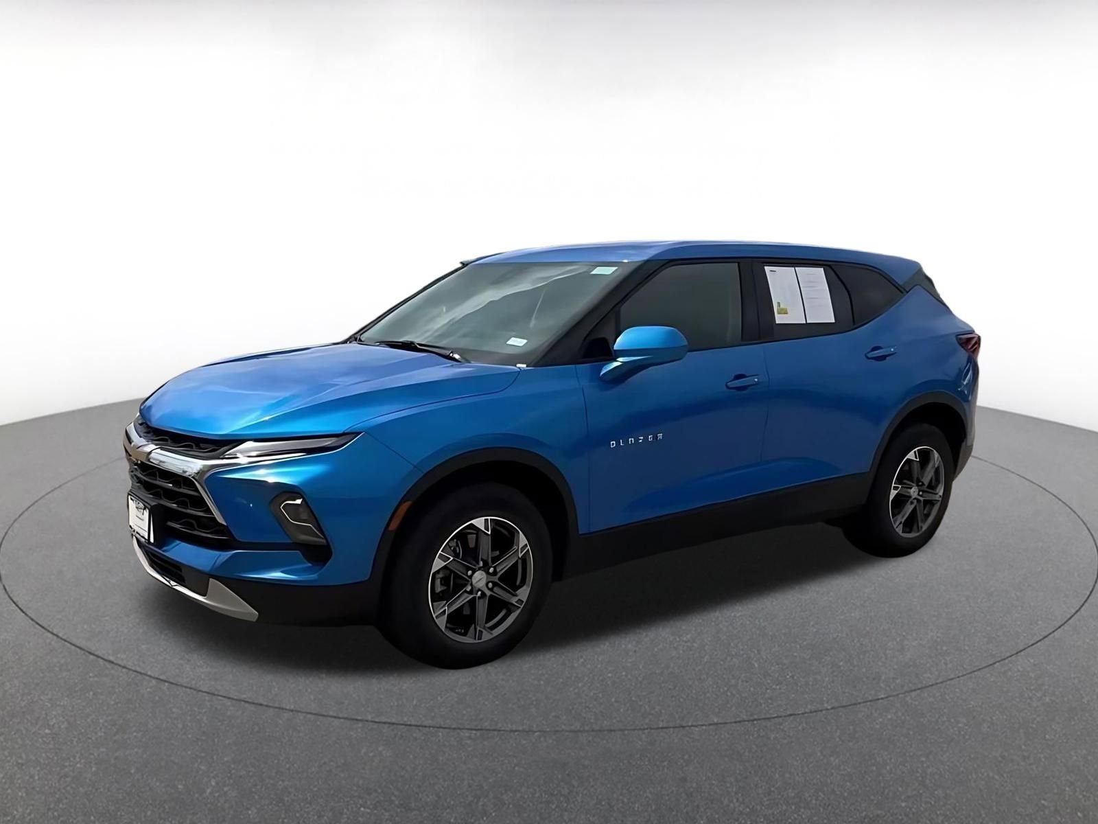 Used 2025 Chevrolet Blazer LT image 8