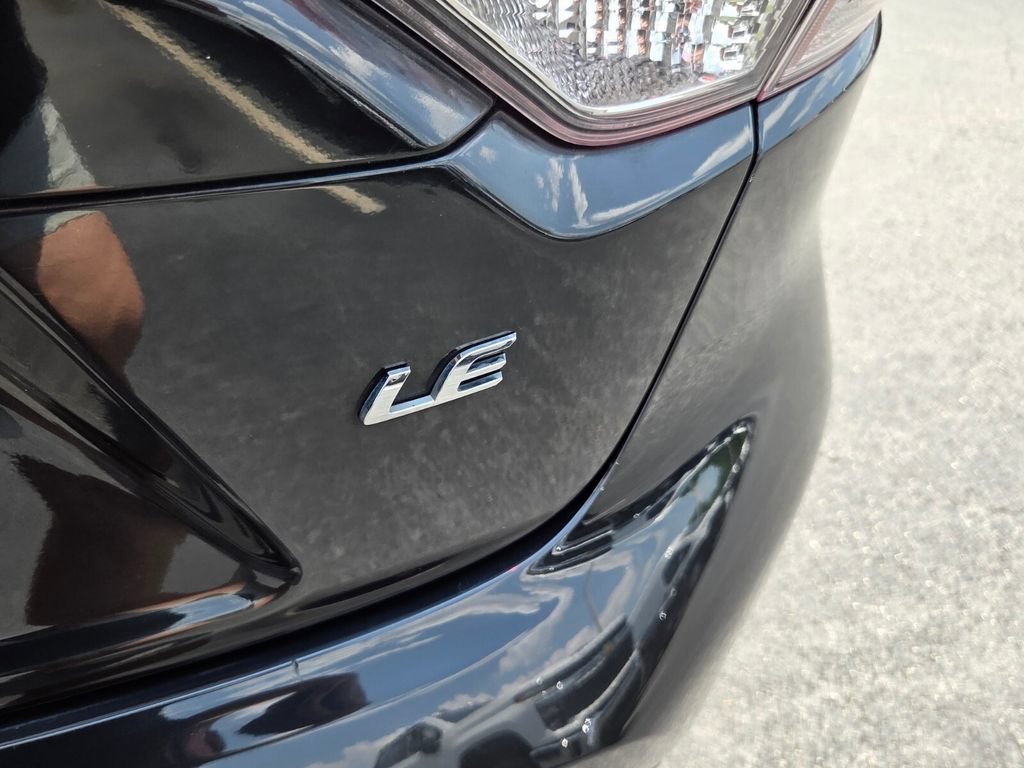 Used 2022 Toyota Corolla LE FWD image 11