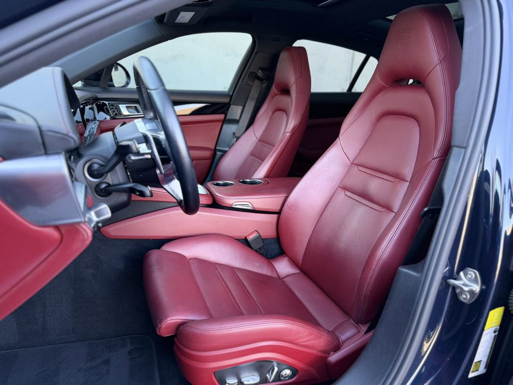 Used 2018 Porsche Panamera 4S image 25