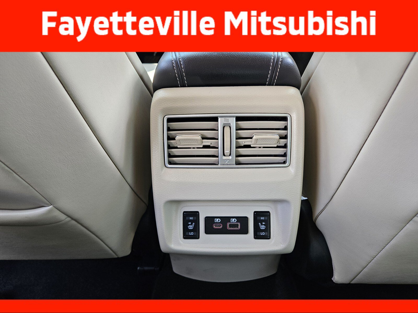 Used 2023 Nissan Maxima Platinum w/ Sport Mat Group FWD image 11