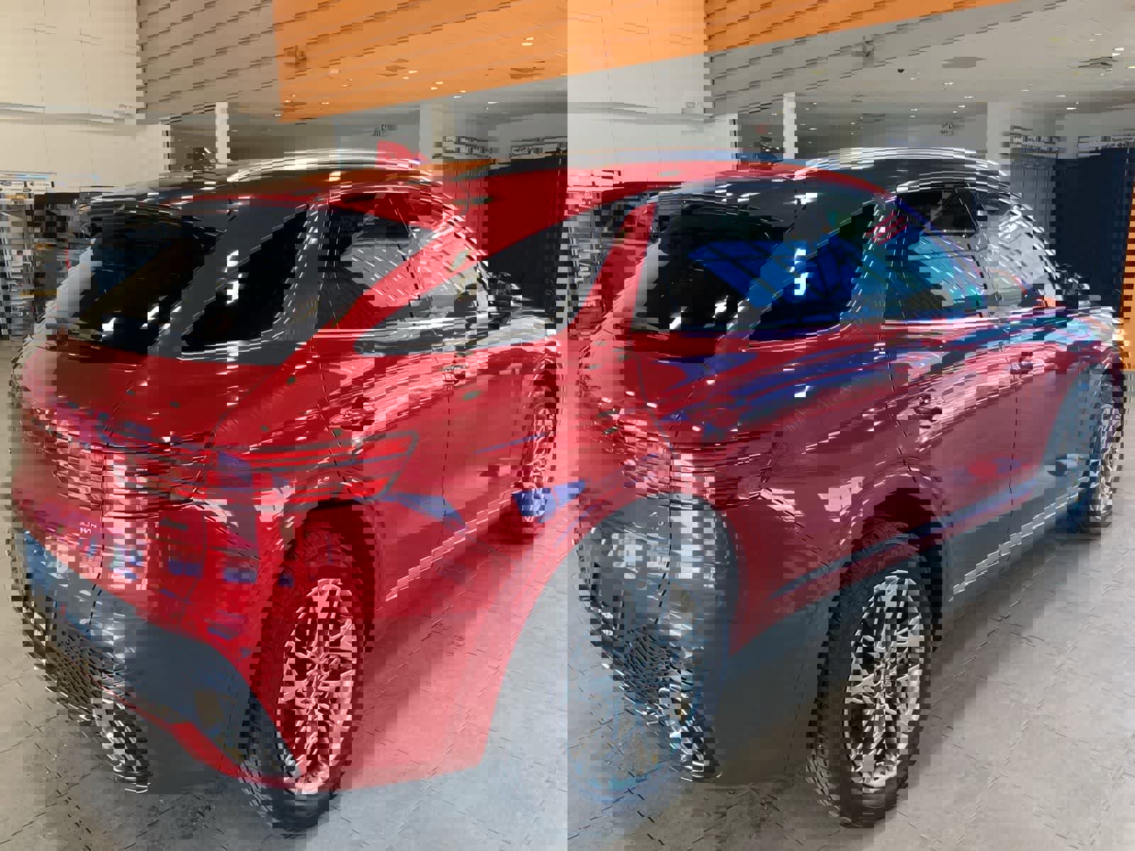 Used 2025 Genesis GV70 2.5T image 5