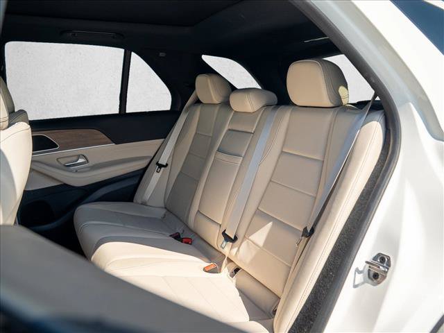 Certified 2025 Mercedes-Benz GLE 450e 4MATIC w/ Winter Package image 27