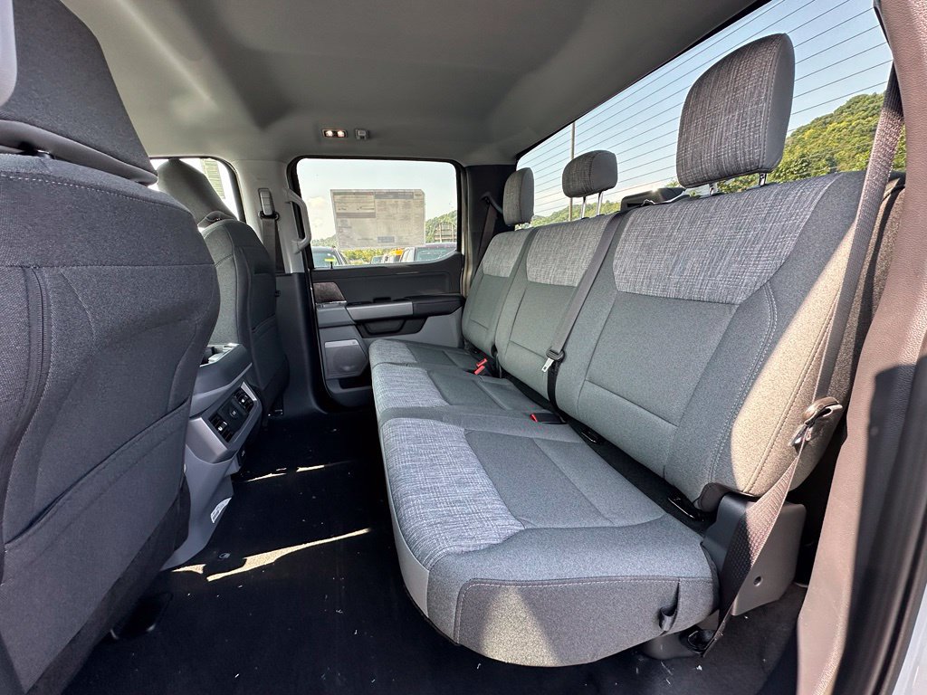 New 2026 Ford F350 XLT w/ XLT Premium Package AWD/4WD image 22