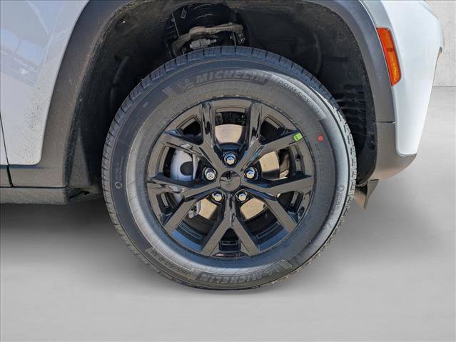 New 2026 Jeep Grand Cherokee Altitude AWD/4WD image 16