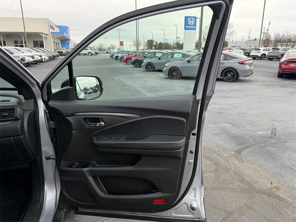 Used 2022 Honda Pilot Sport image 19