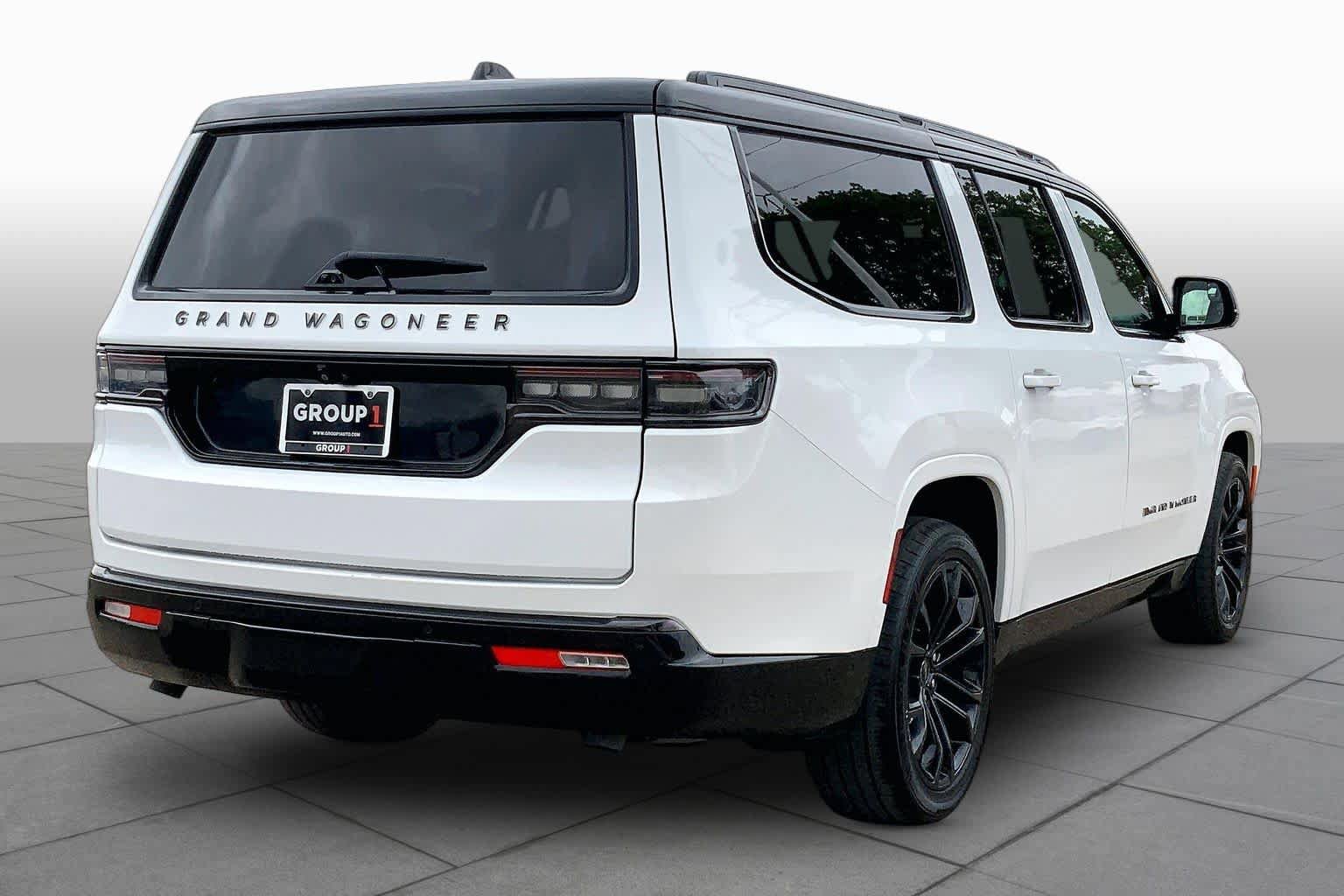 Used 2024 Jeep Grand Wagoneer L Series II w/ Quick Order Packagew 28T AWD/4WD image 12