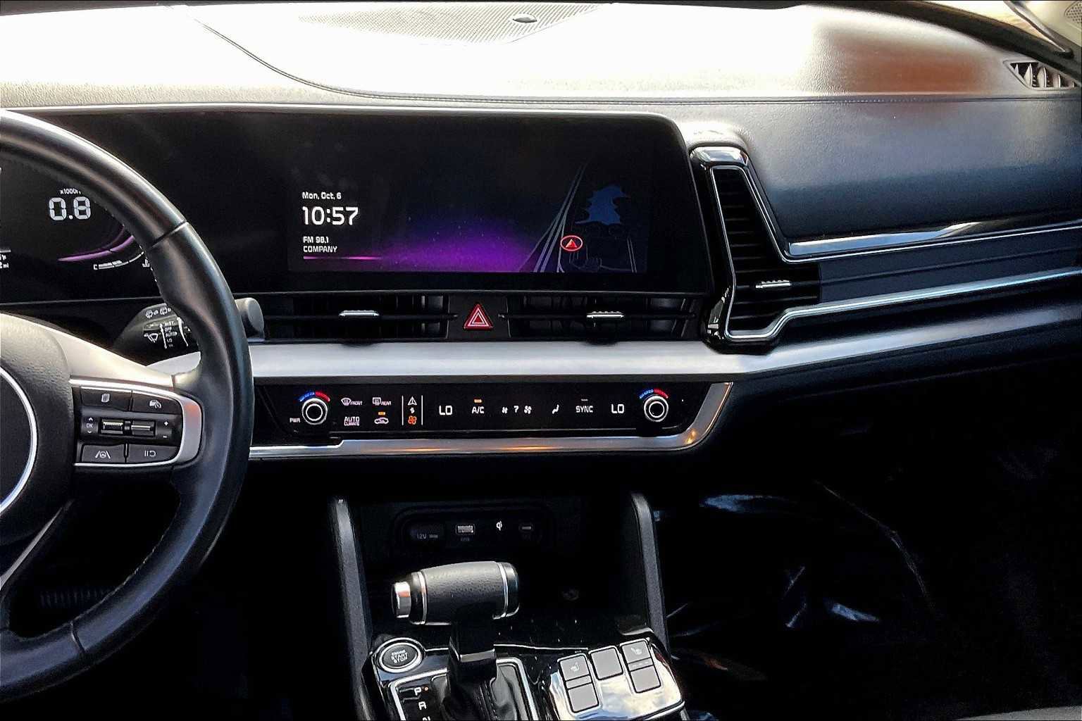 Used 2023 Kia Sportage EX image 6