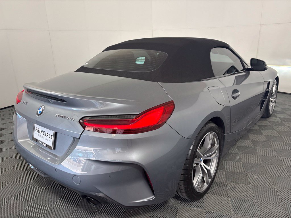 Certified 2024 BMW Z4 sDrive30i w/ Premium Package RWD image 5
