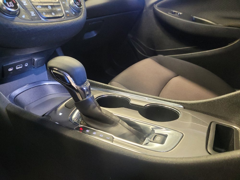 Used 2023 Chevrolet Malibu LT FWD image 26
