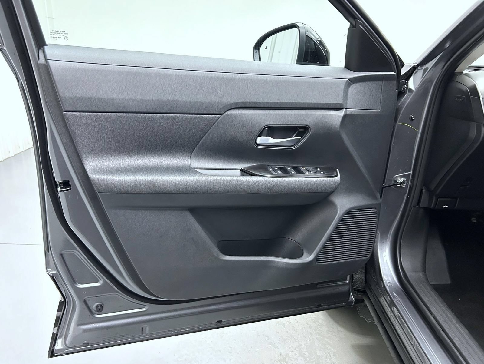 New 2027 Nissan Kicks SV AWD/4WD image 9