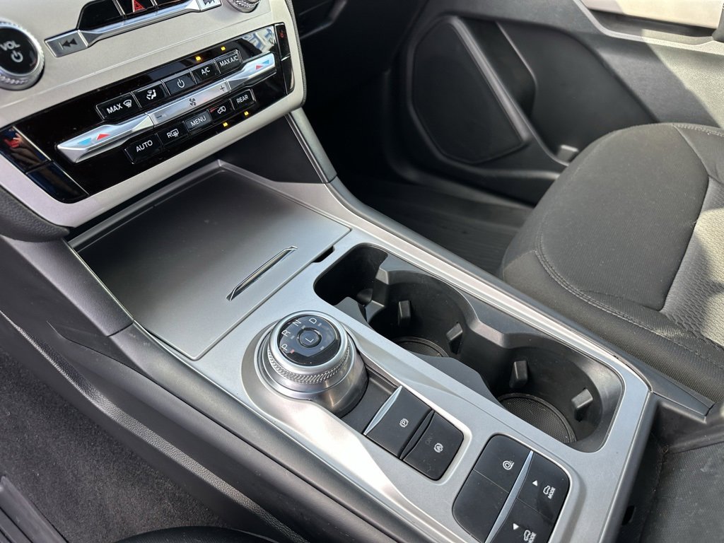 Used 2023 Ford Explorer XLT image 15