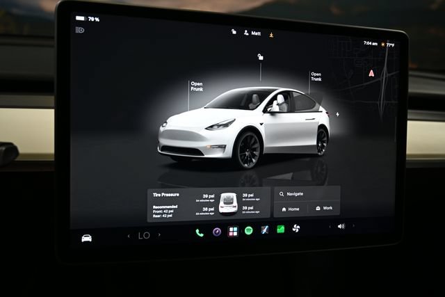 Used 2023 Tesla Model Y Long Range AWD/4WD image 28