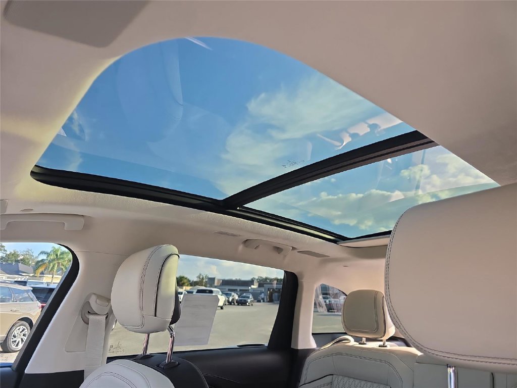 New 2026 Lincoln Nautilus Black Label AWD/4WD image 24