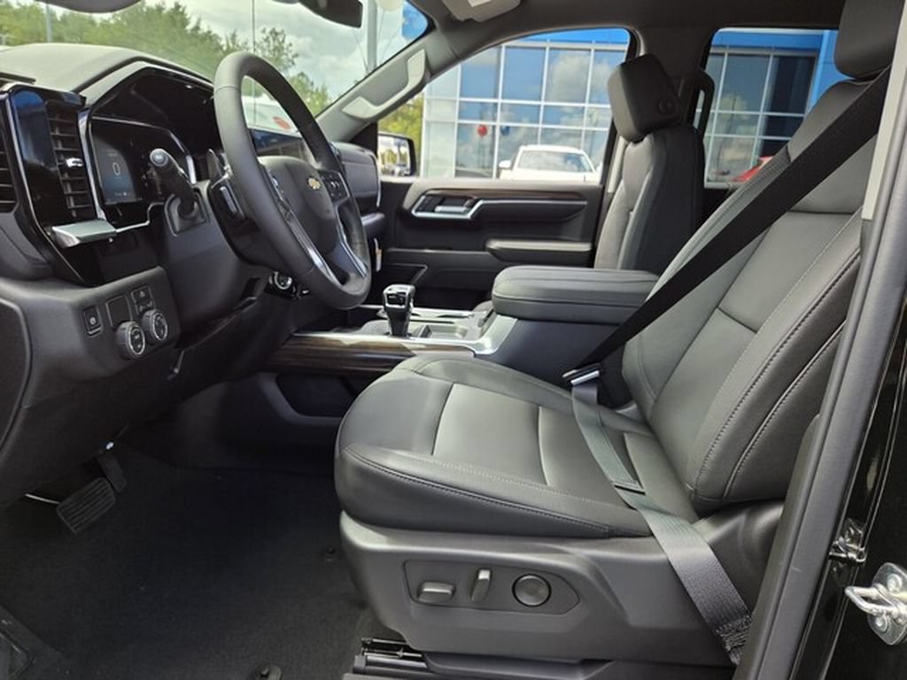 New 2026 Chevrolet Silverado 1500 LT w/ Leather Package RWD image 10