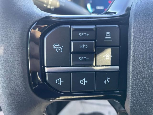 New 2026 Ford F250 Lariat w/ Black Appearance Package image 17