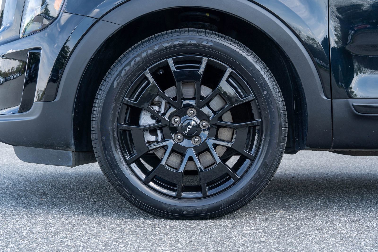 Used 2022 Kia Telluride SX w/ SX Prestige Package image 9