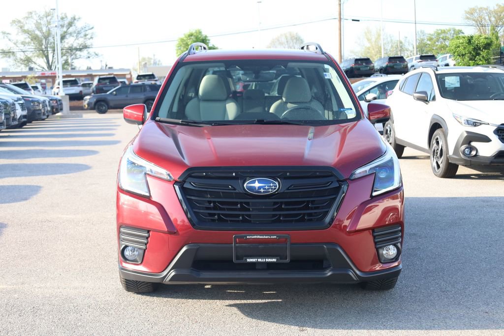 Used 2022 Subaru Forester Premium image 3