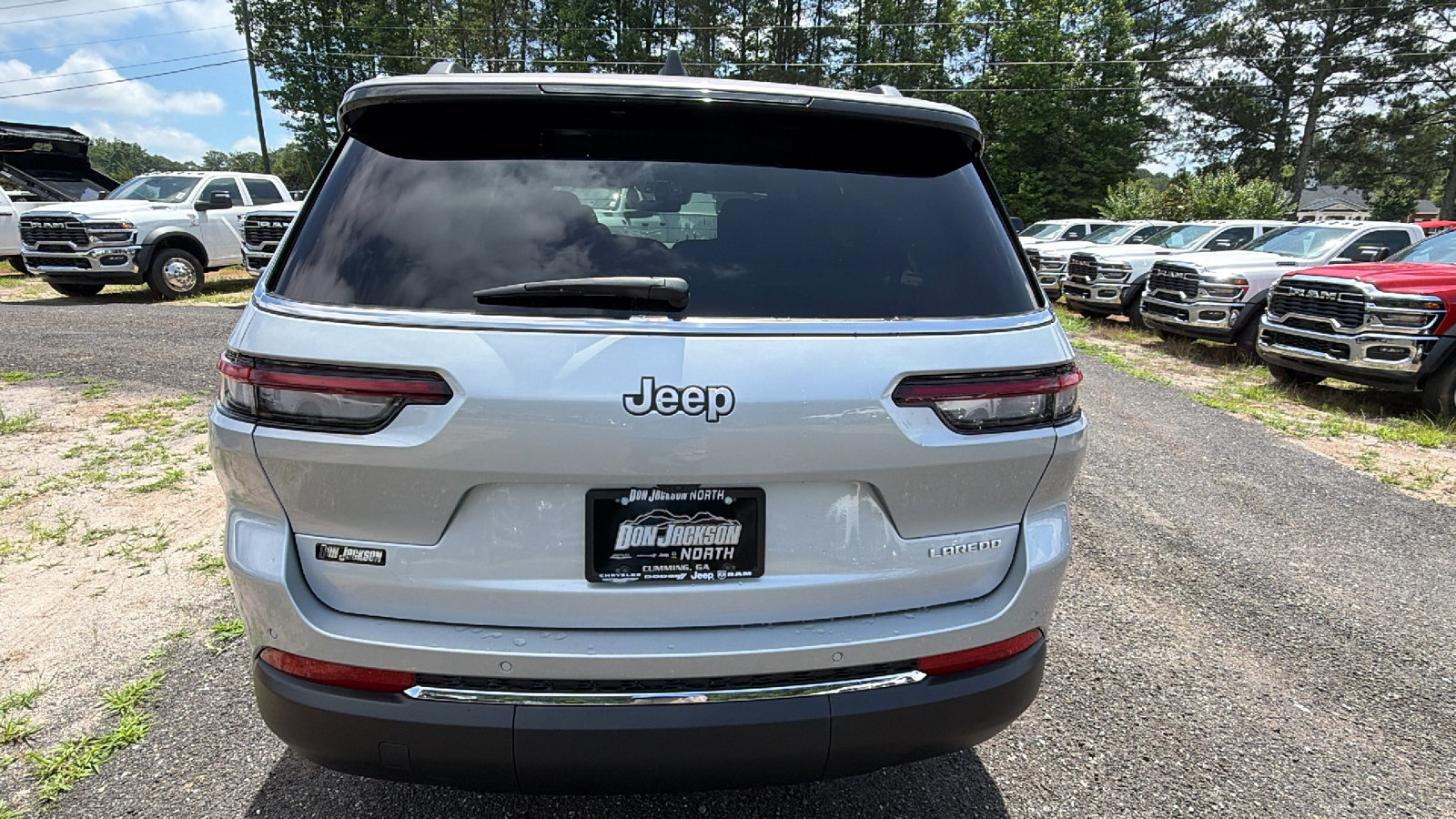 New 2026 Jeep Grand Cherokee L Laredo RWD image 9