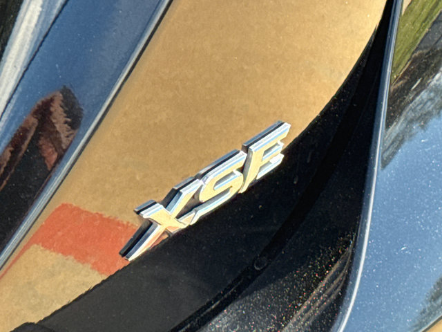 Used 2019 Toyota Camry XSE FWD image 9