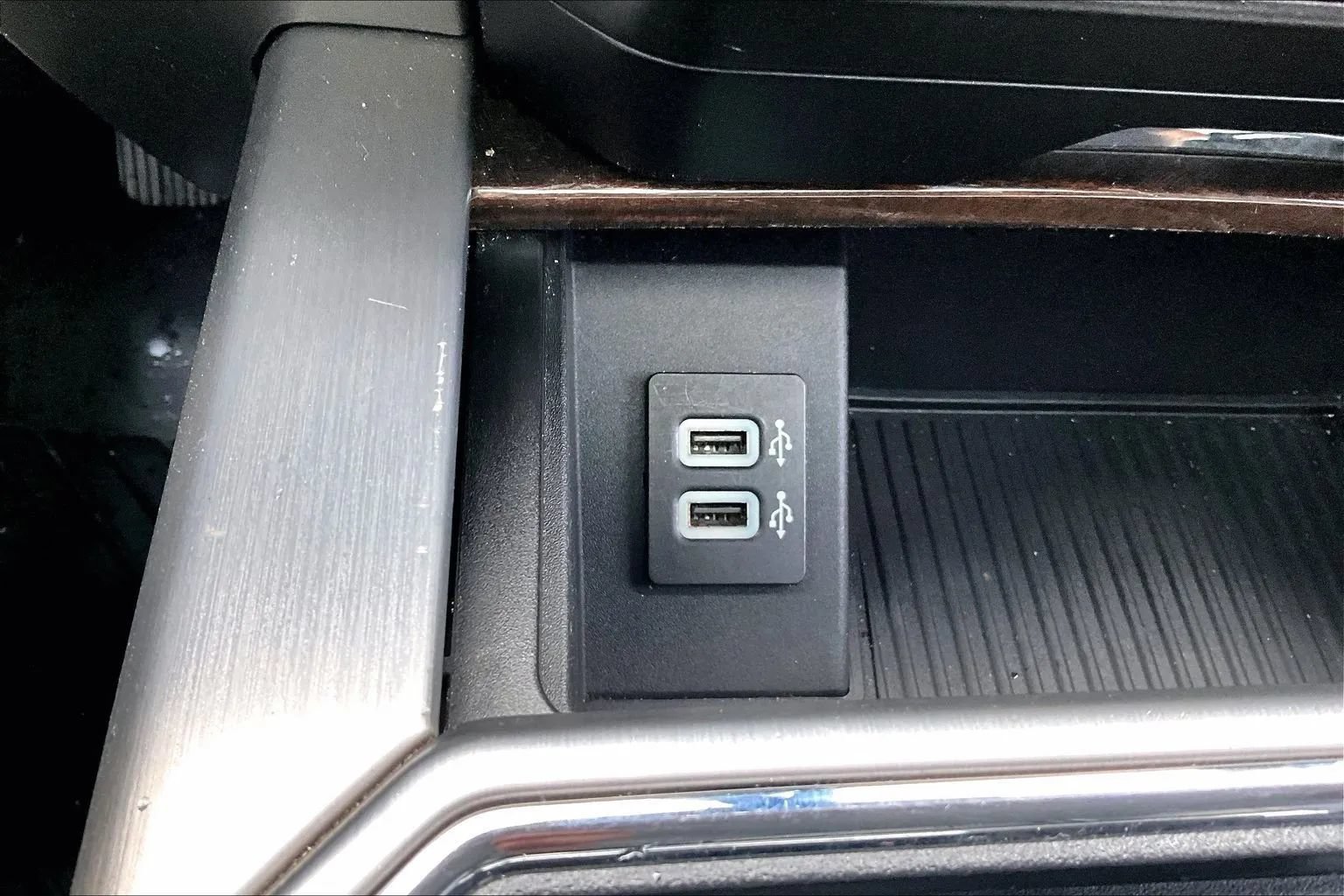 Used 2017 Ford F450 Platinum w/ Platinum Ultimate Package AWD/4WD image 22