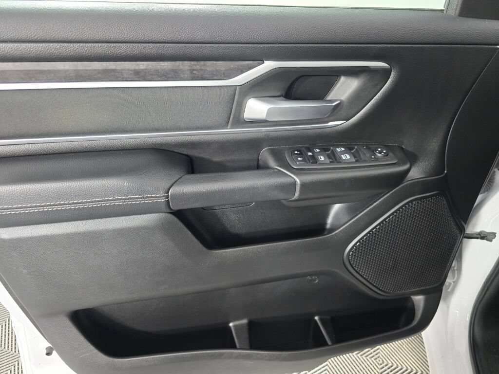 Used 2023 RAM 1500 Big Horn AWD/4WD image 19