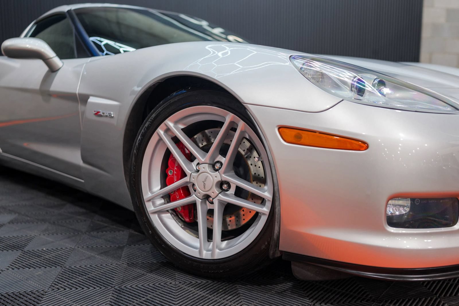 Used 2006 Chevrolet Corvette Z06 RWD image 5